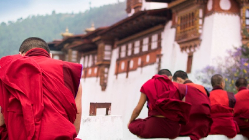 Discover the Wonders of Bhutan: a 10 Days Family Adventure 2