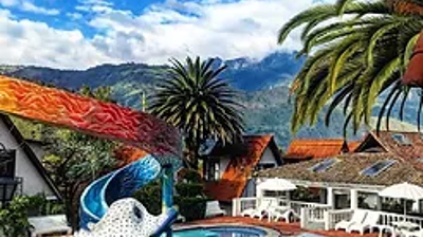 Giralda House in Tungurahua, Ecuador 1