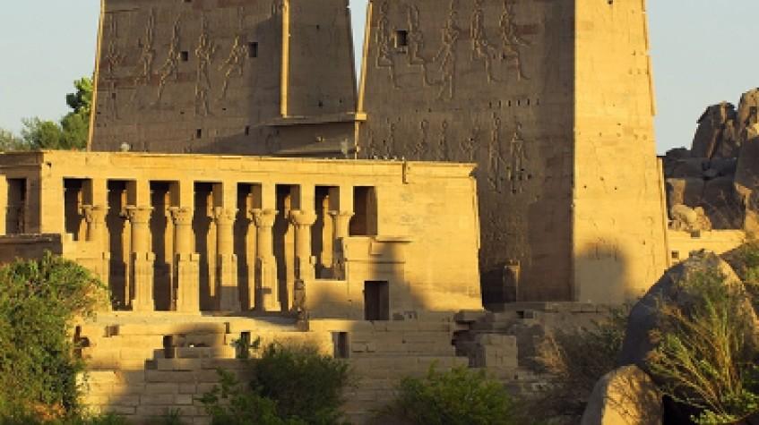 5 Days Trip to Aswan Sightseeing & Edfu & Kom Ombo and Luxor 5 Days Trip to Aswan Sightseeing & Edfu & Kom Ombo and Luxor