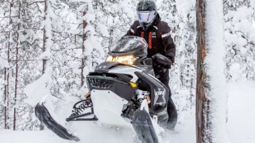 Snowmobile Experience Tour from Finland 1