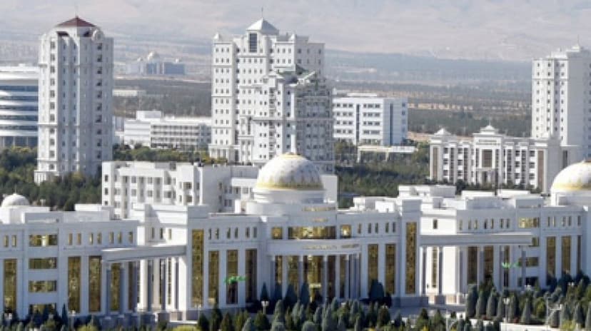 3 Day Turkmenistan Tour Ashgabat and Darvaza Gas Crater Experience 3