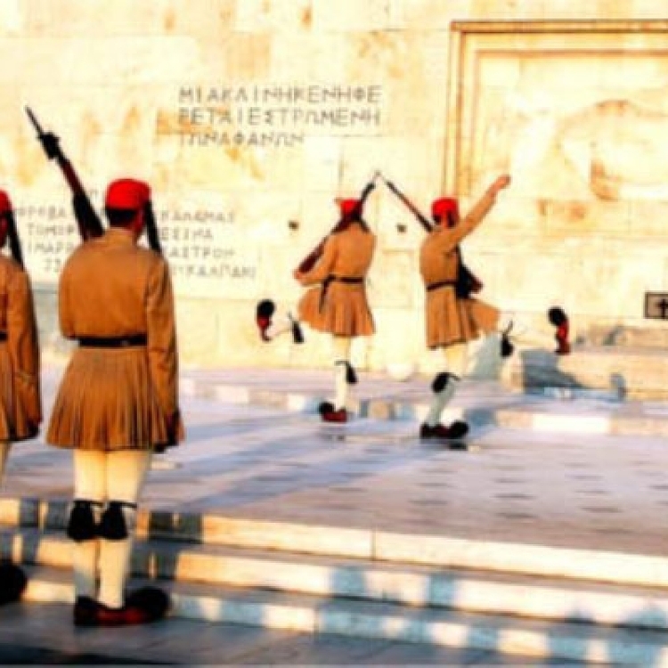 STROLLING THROUGH HISTORY IN ATHENS