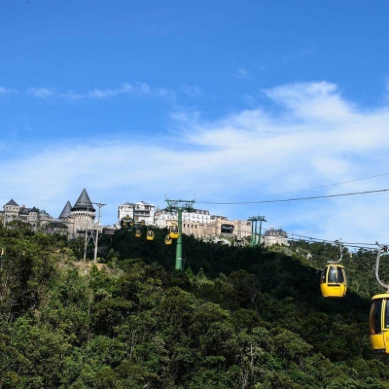 Ba Na Hills Full-Day Highlights Golden Bridge French Village Group Tour 3