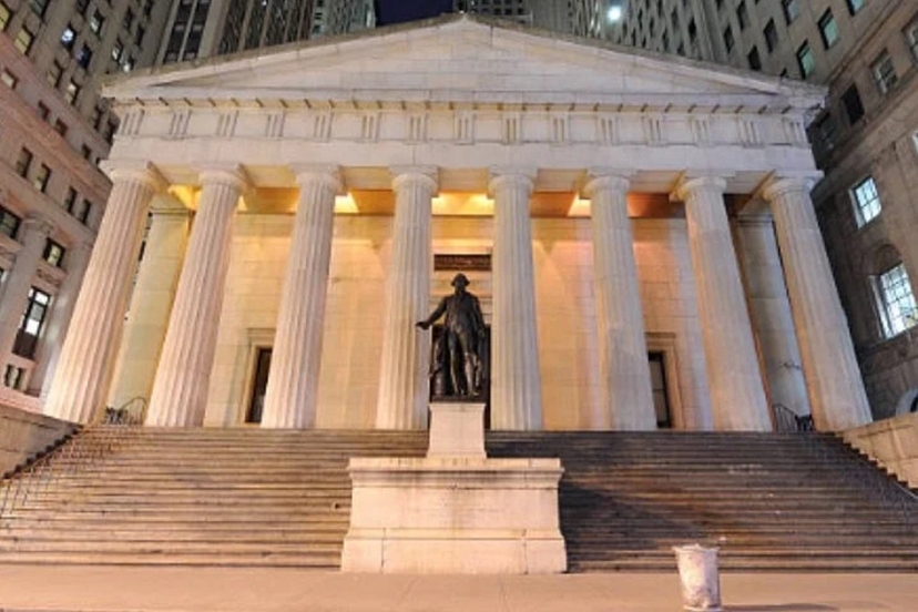 NEW YORK CITY: FINANCIAL DISTRICT AND 9/11 MEMORIAL TOUR 3