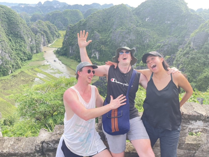 Hoa Lu - Trang An - Mua Cave 1 day tour from Hanoi 4