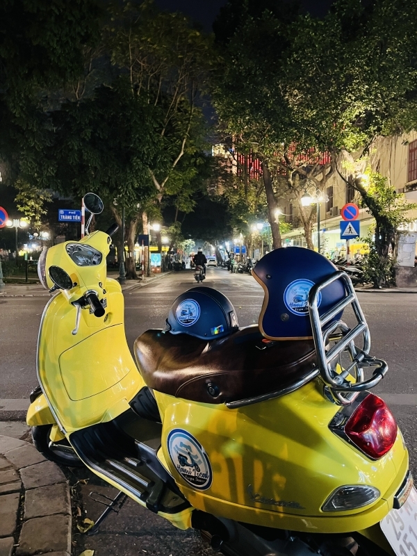 Hanoi Night Vibes: Immerse in Hanoi Local Life with Street Food 3