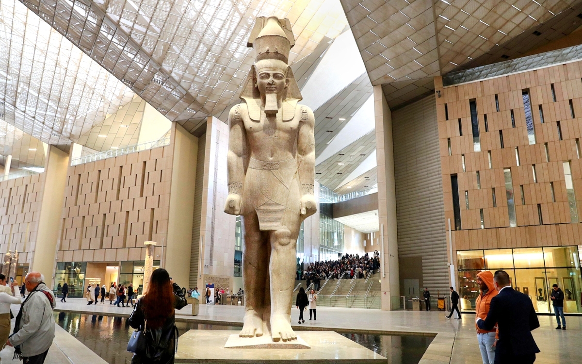 Grand New Egyptian Museum and Pyramids of Giza tour from Sharm by Bus 1