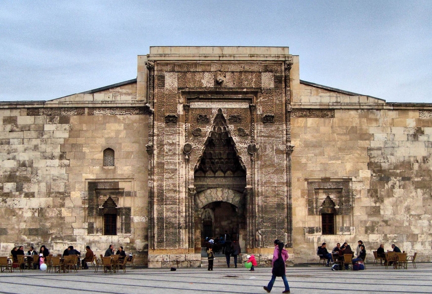 Main Image