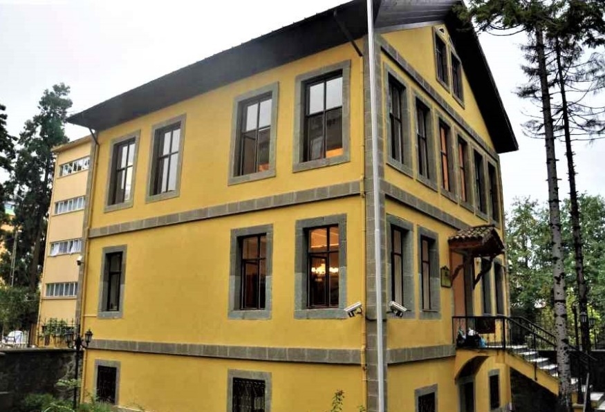 Main Image