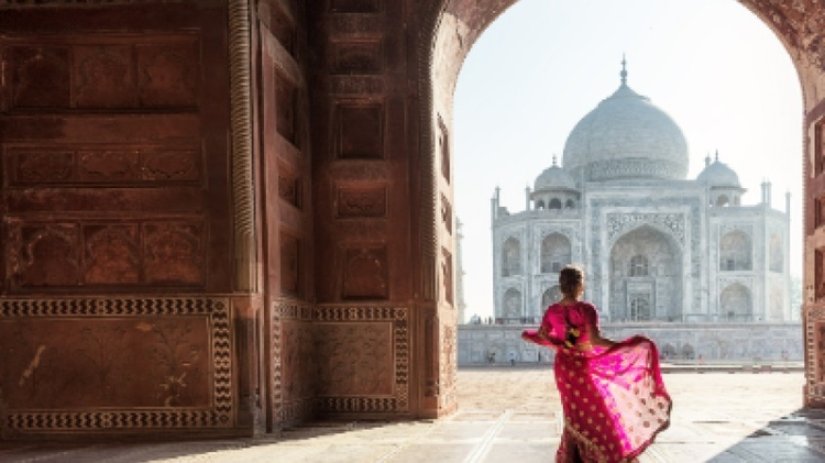 Sunrise Taj Mahal Trip from Delhi all Inclusive