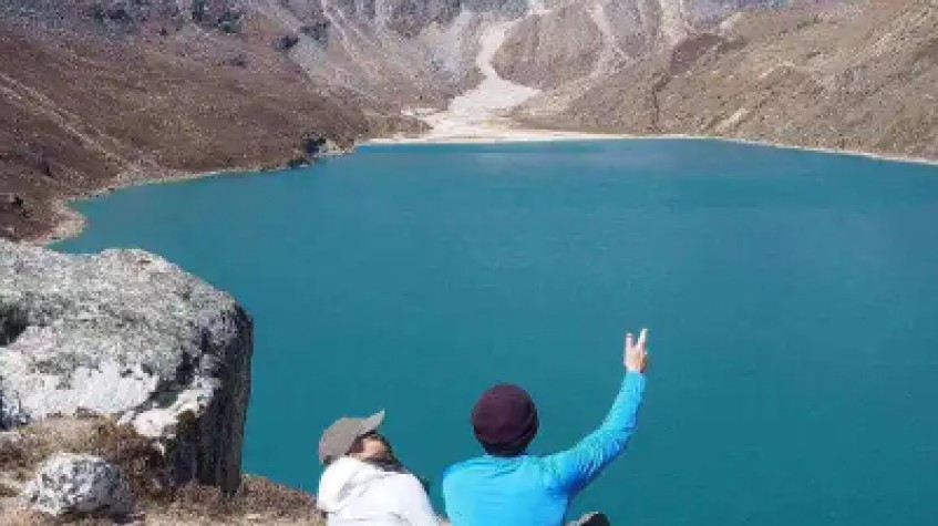 Everest Three Passes Trek – 19 Days