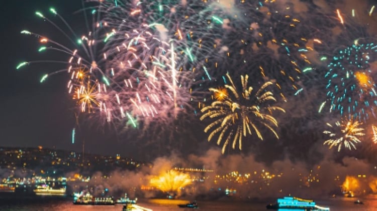 2024 New Year's Eve Istanbul Dinner Cruise