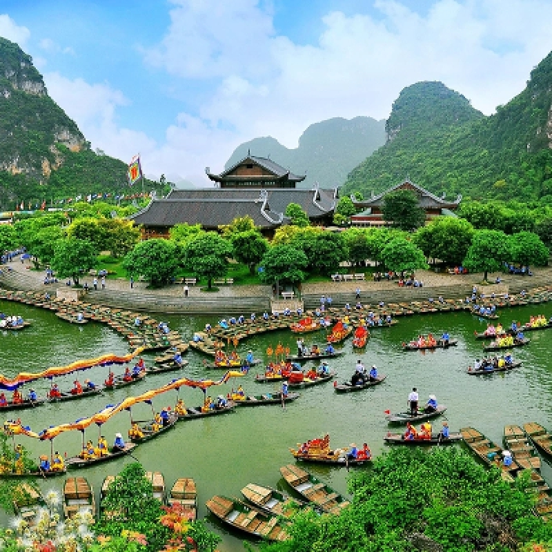 Exclusive Ninh Binh Cycling Boat Tour Luxury Small Group Experience 5