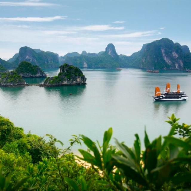 Halong Bay Luxury Cruise Explore Caves Kayak Pearl Workshop Full-Day Tour from Hanoi