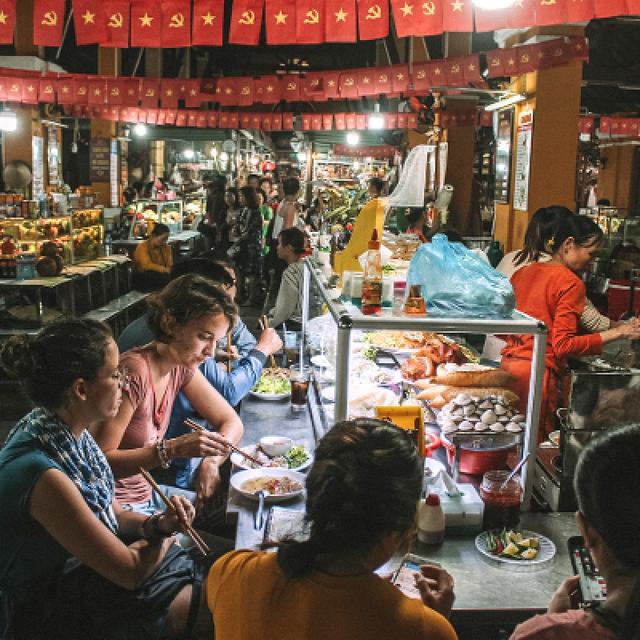 Hoi An Evening Food Tour Walking Explore Street Eats and Ancient Town