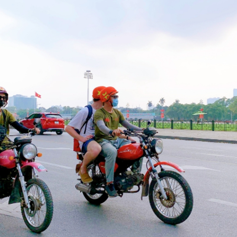 Hanoi Countryside and Bat Trang Ceramic Village Motorbike Sunset & Night Tour 3