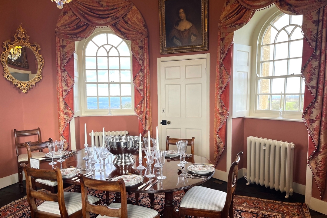 The Cotswolds and Broadway Tower with Cream Tea from London 7