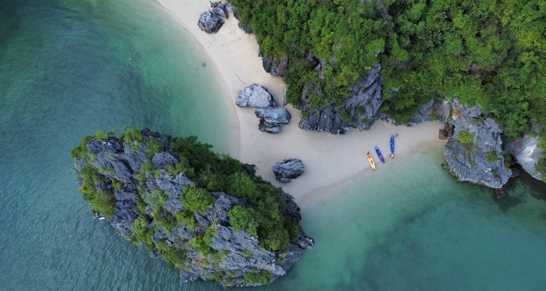 Vietnam Northern Symphony 5 Days Hanoi, Halong Bay, and Trang An complex 4