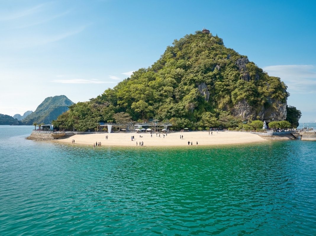 From Hanoi: Halong Bay Luxury Full-Day Trip by Boat 7