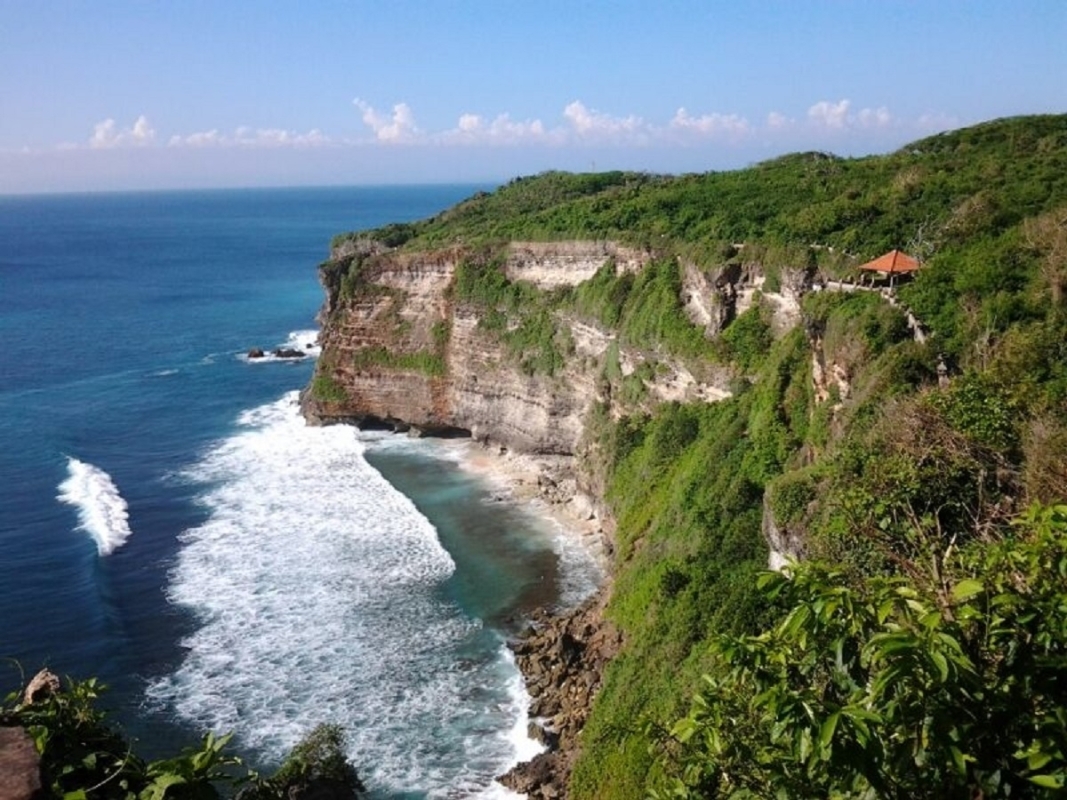 Uluwatu Temple Tour and Bali Massage 2