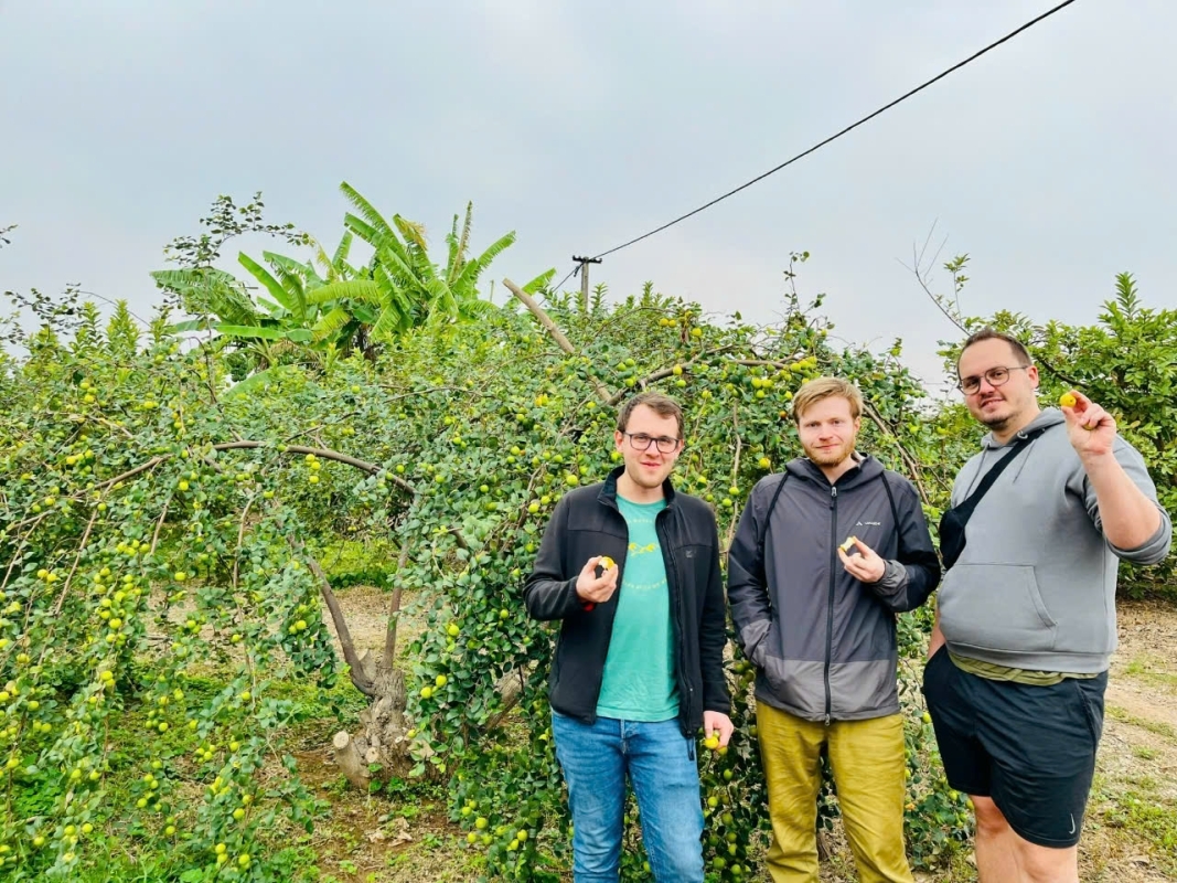 Explore Hidden Hanoi & Bat Trang Pottery Village by Vintage Jeep 7