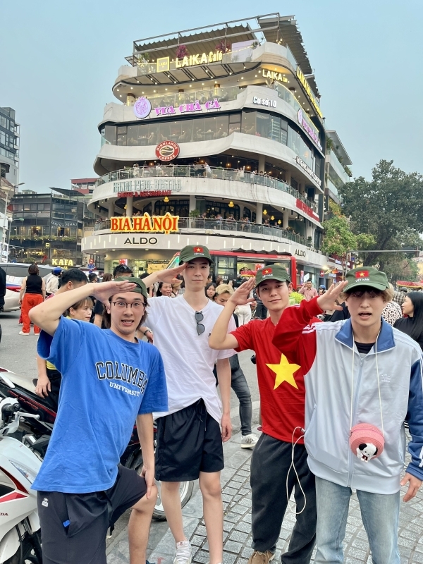 Hanoi Street Food Walking Tour: Explore and enjoy the local street foods in a slow way 3