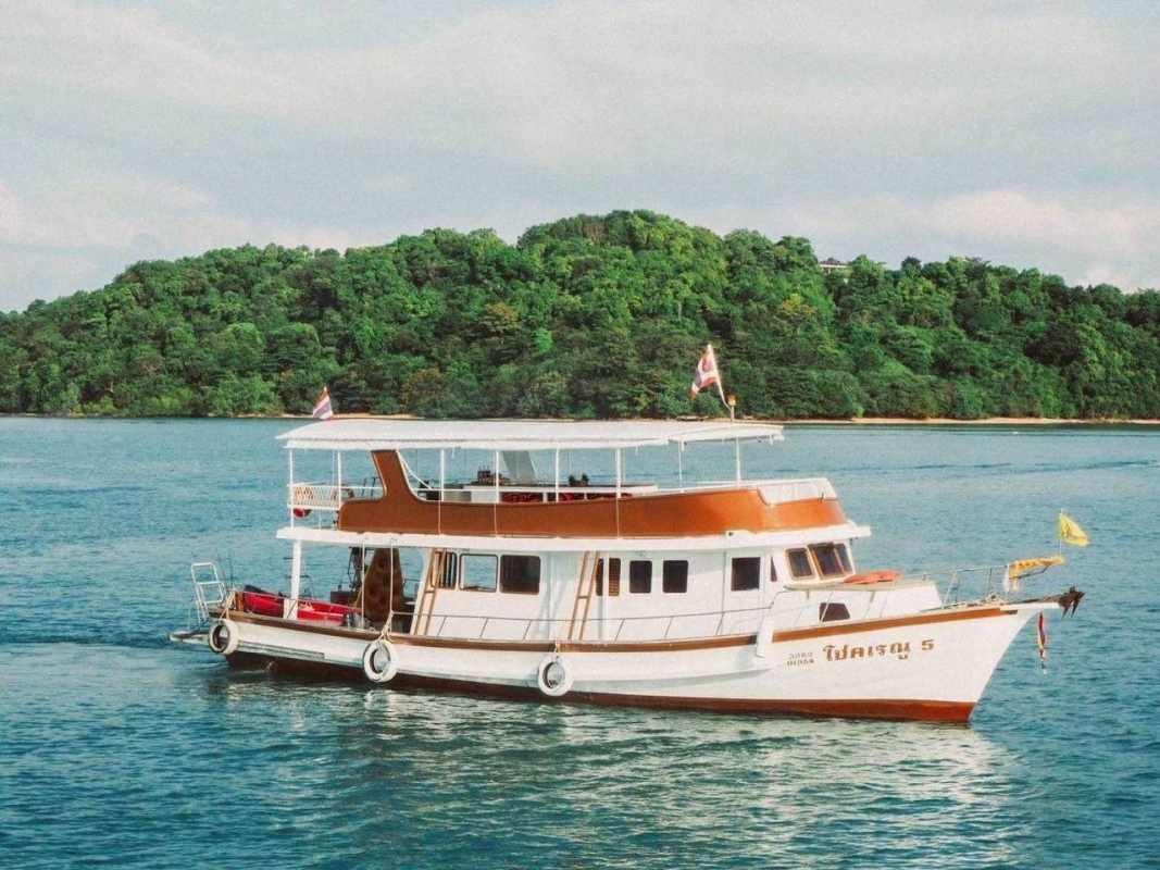Sunset Dinner in Phang Nga Bay by Big Boat 5