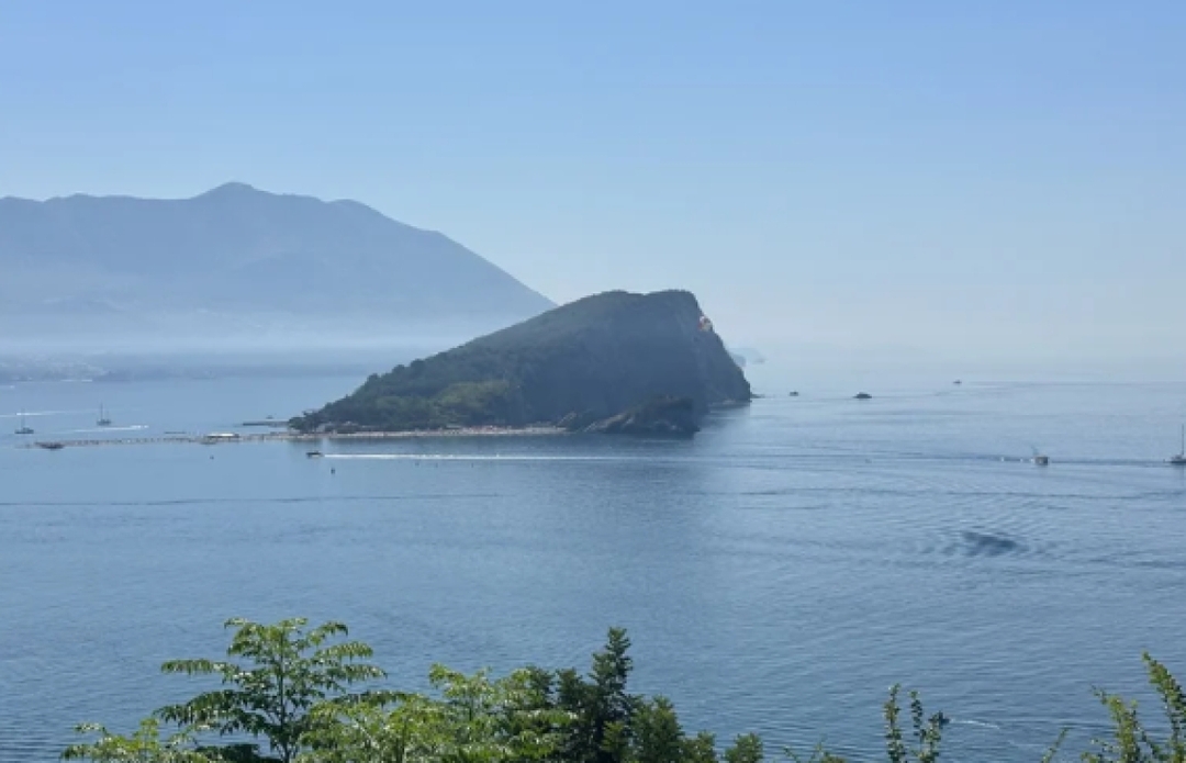 Budva & Hawaii Island Private Tour 2