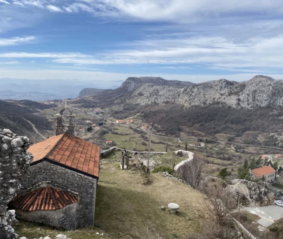Montenegro Highlands Adventure: Hiking, History, and Culinary Delights 8