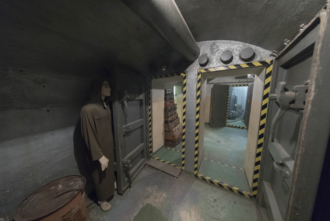 Prague Communism Tour with Nuclear Bunker Experience 6