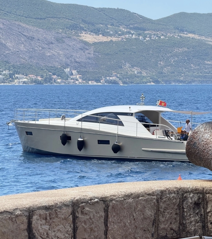 Your Private Yacht in Boka Bay 10