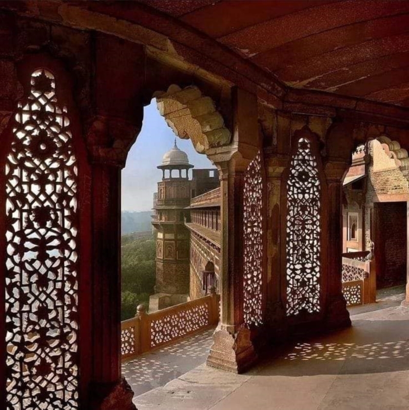 Affordable Taj Mahal Sunrise Tour from Delhi by Car – Book Now 4