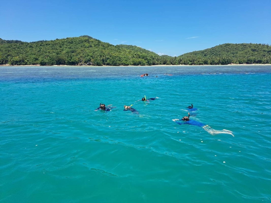 Koh Samui : Pink Dolphin Sightseeing, Koh Tan & Koh Mudsum by Speedboat 6