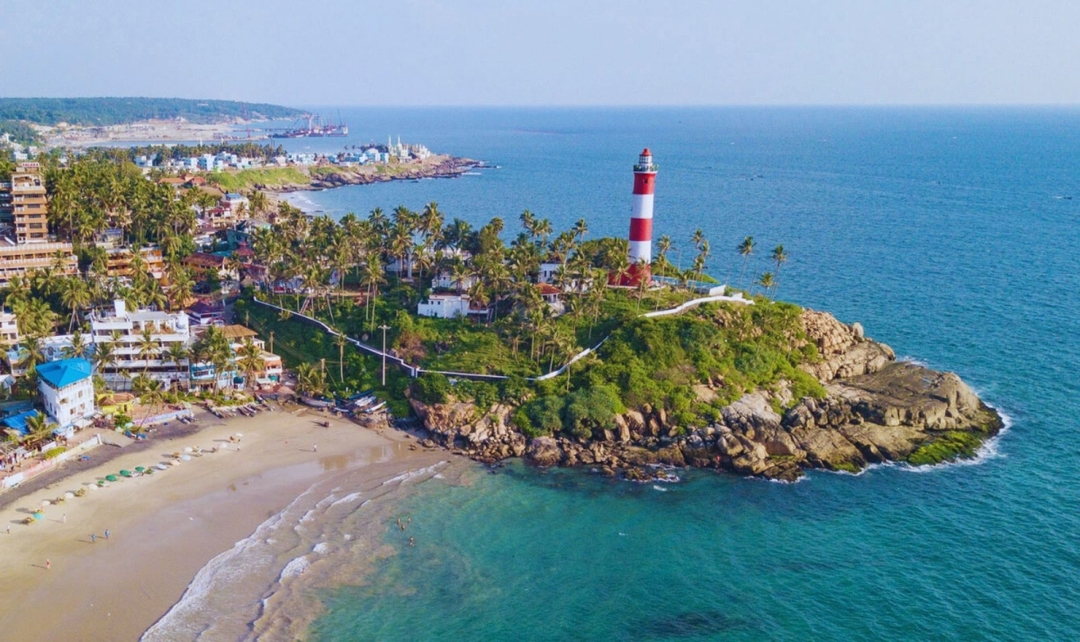 Kerala Backwaters and Exotic Beaches 5