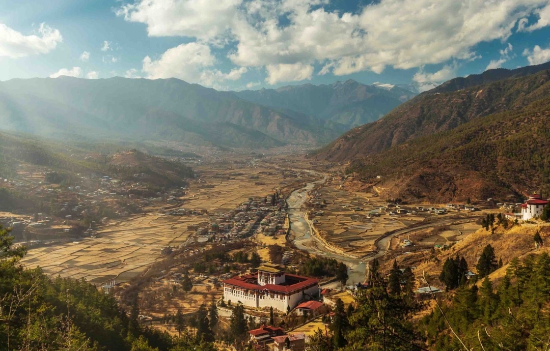 Enchanting Himalayas with Taj Mahal 7