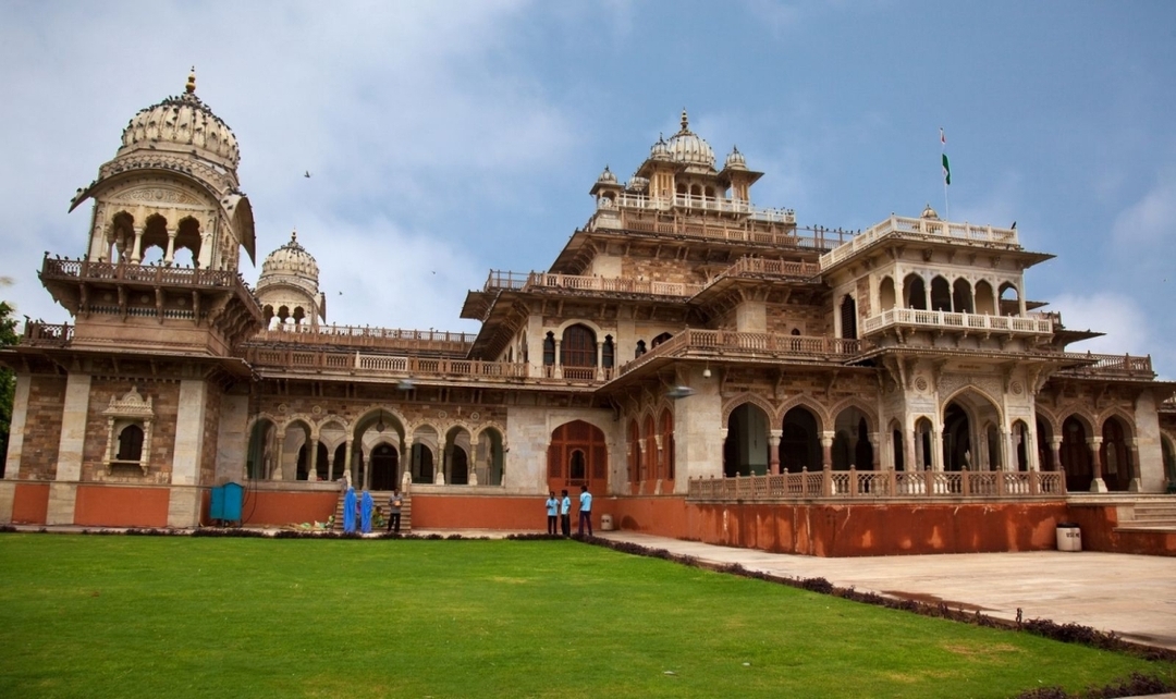 Incredible India with Ranthambore Tiger Safari 9