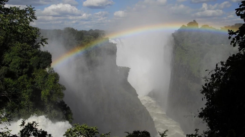5 Days Victoria Falls Tour and Chobe Game Drive 8