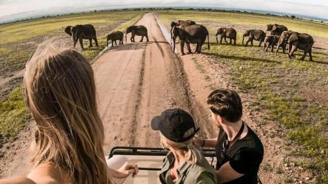 15 Days Big Five Safari and Zanzibar