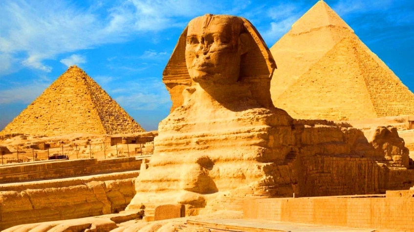Half Day Tour to Giza Pyramids and Sphinx 2