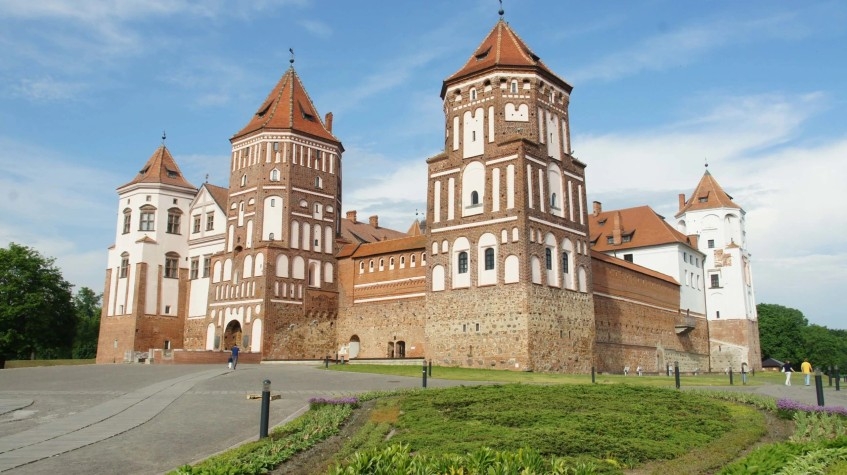 Soviet Era Art: Best 9 Days of Belarus Tour 21